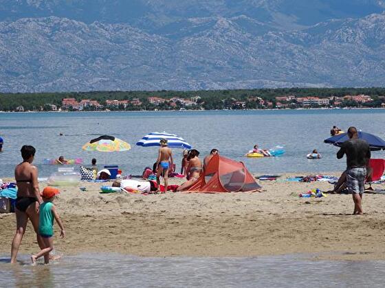 Plage ville de Nin